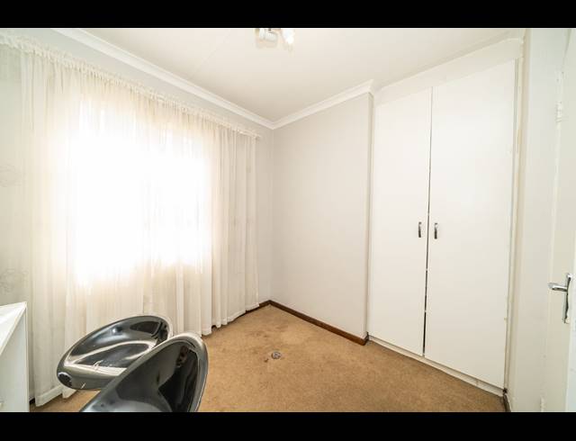 3 BEDROOM FREESTANDING FOR SALE IN HELDERWYK